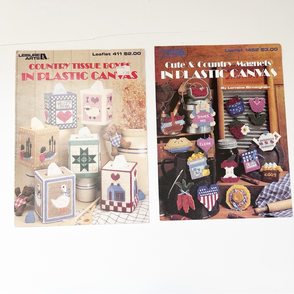 Vintage Country Tissue Boxes and Magnets in Plastic Canvas - Leaflet
